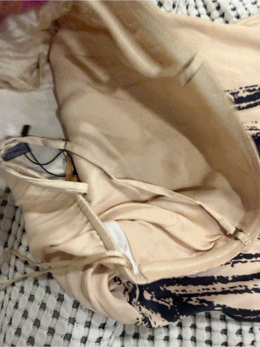 Sleeveless Beige Maxi Dress with Black Horse Print - Picture 4 of 9